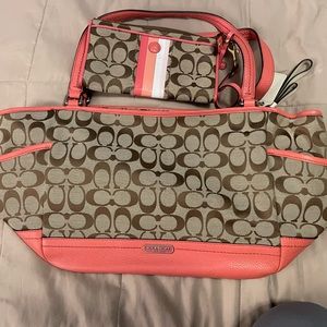 Coach purse with matching wristlet